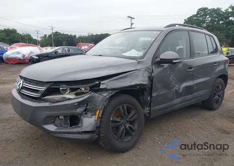 2016 Volkswagen Tiguan S z USA, uszkodzony, nr VIN WVGBV7AXXGW525276